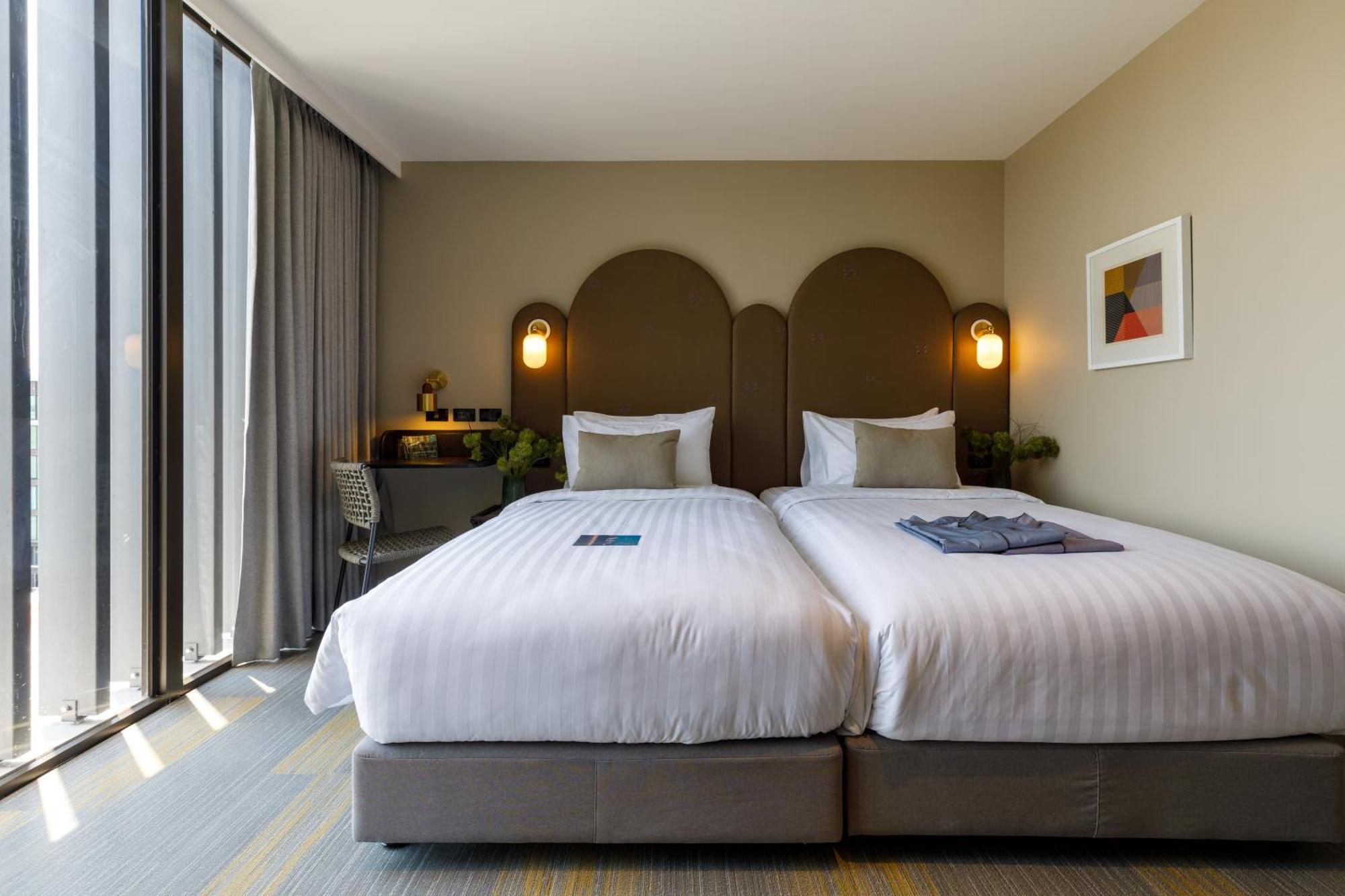 Benjarong Hotel Bangkok Bagian luar foto