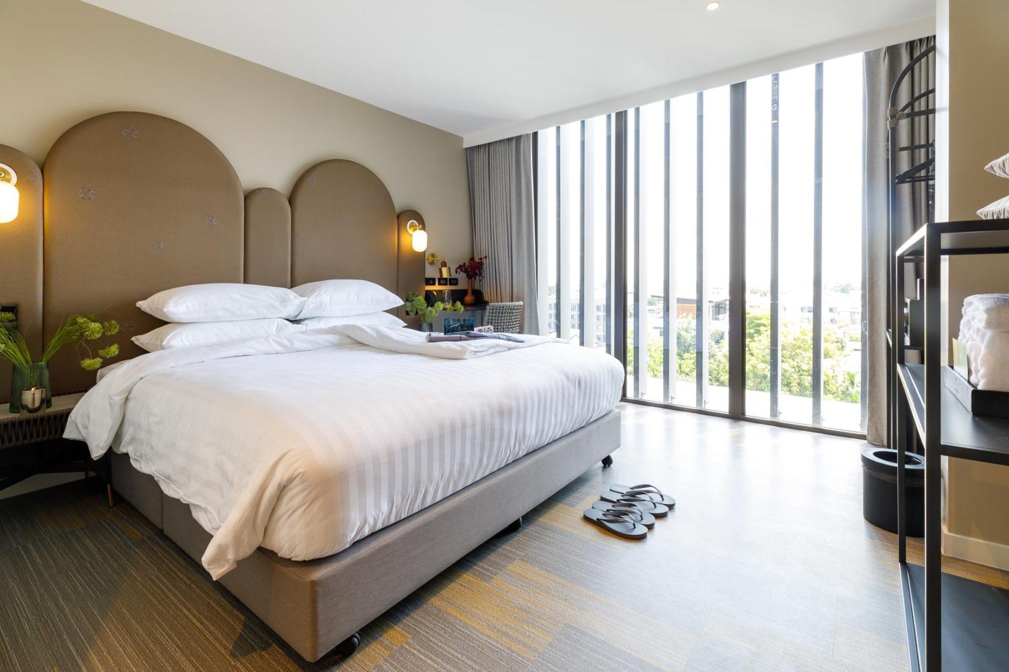 Benjarong Hotel Bangkok Bagian luar foto