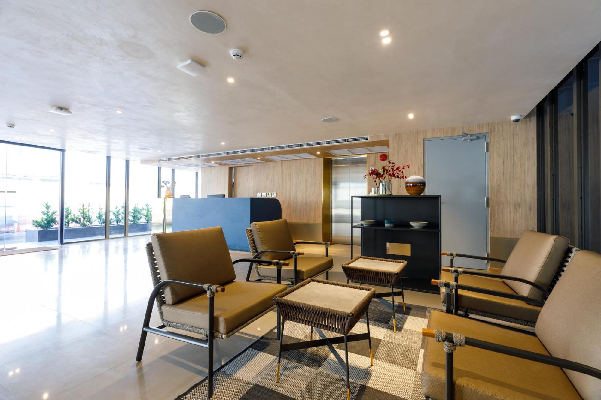 Benjarong Hotel Bangkok Bagian luar foto