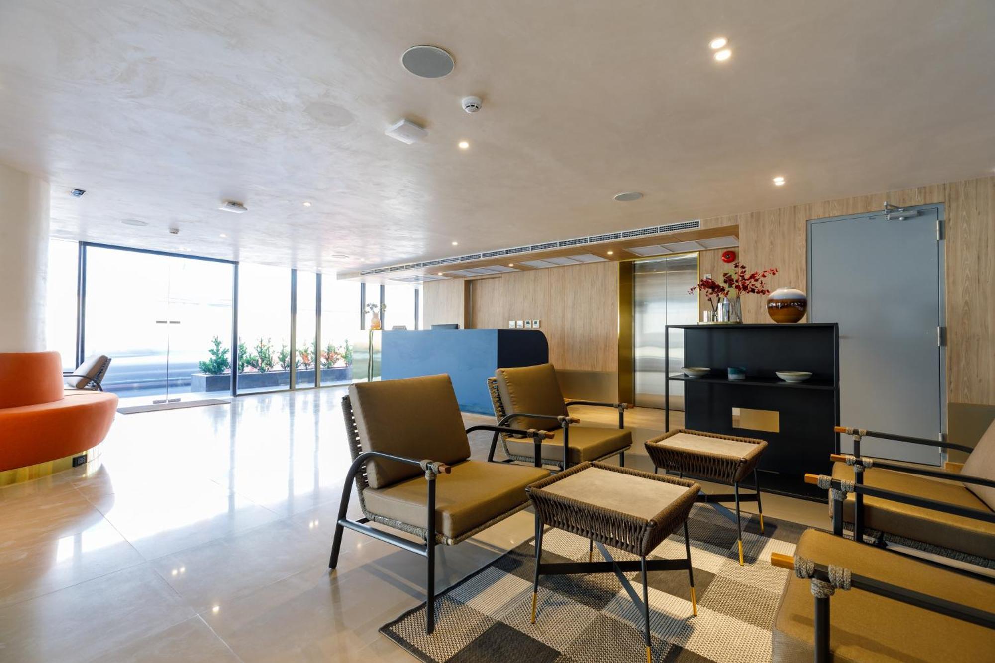 Benjarong Hotel Bangkok Bagian luar foto